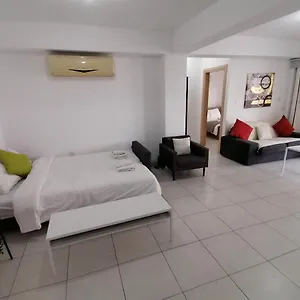 must-stay-city-center.hotelsatayianapa.com/